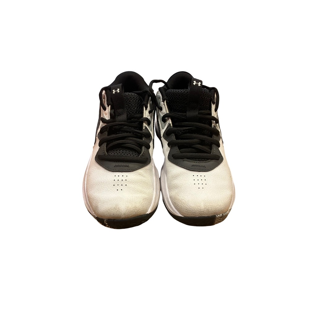 Under Armour Lockdown 6 Basketball‎ Shoes in a While & Black Youth Size 3.5